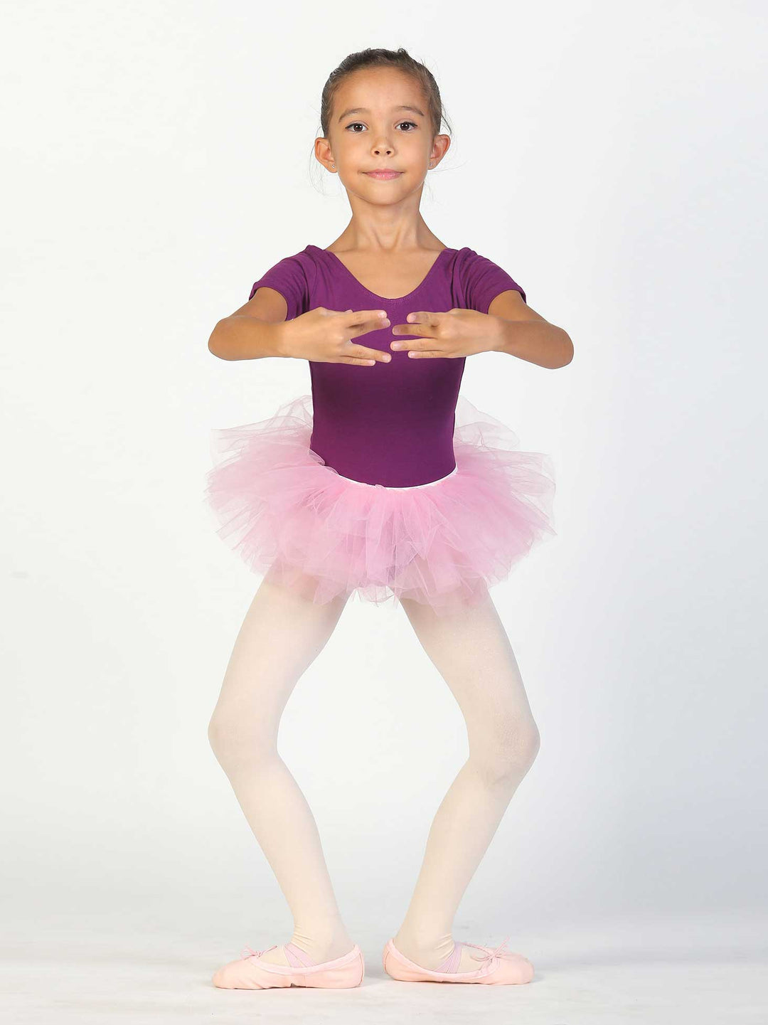 Tutù di danza classica per enfant – gonna rosa clair in tulle, tenue di ballet elegante.