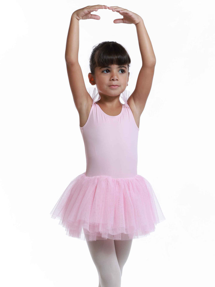 Robe tutu à manches volantes en tulle pour filles, jupe volumineuse à plusieurs couches, détail en forme de cœur au dos, idéale pour les cours et spectacles de danse classique, couleur rose clair - vue de face