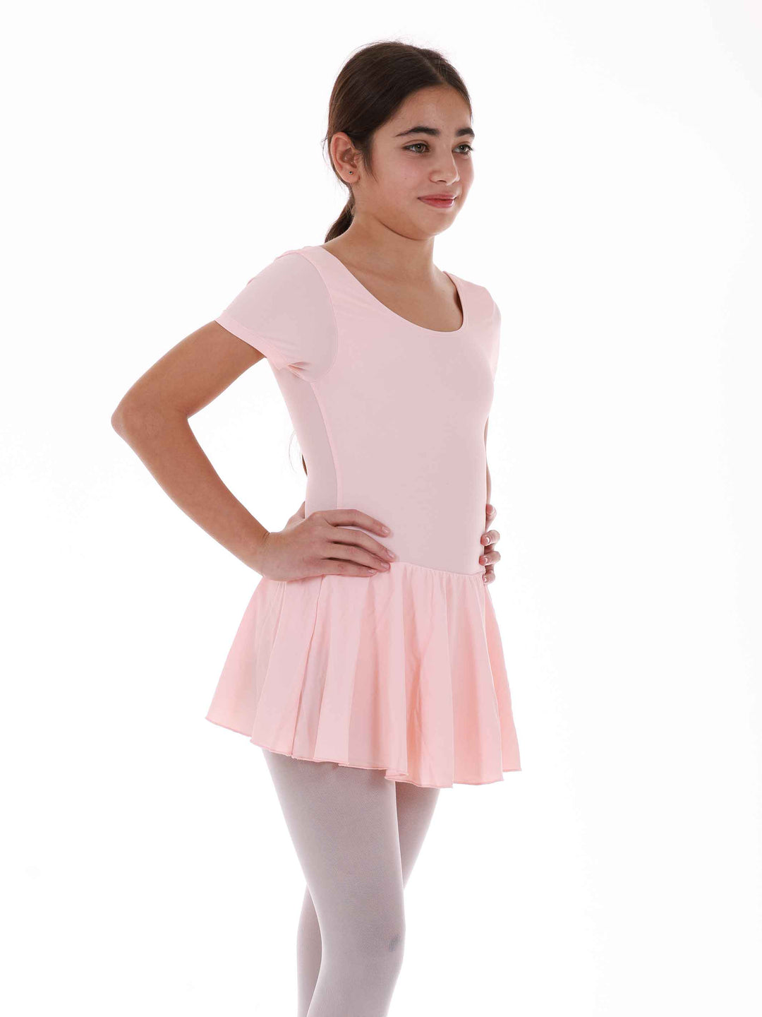 Dress de ballet à short sleeves for girls, skirt flowing attachée, encolure arrondie et dos dégagé pour un look flatteur, couleur pink saumon - vue de côté