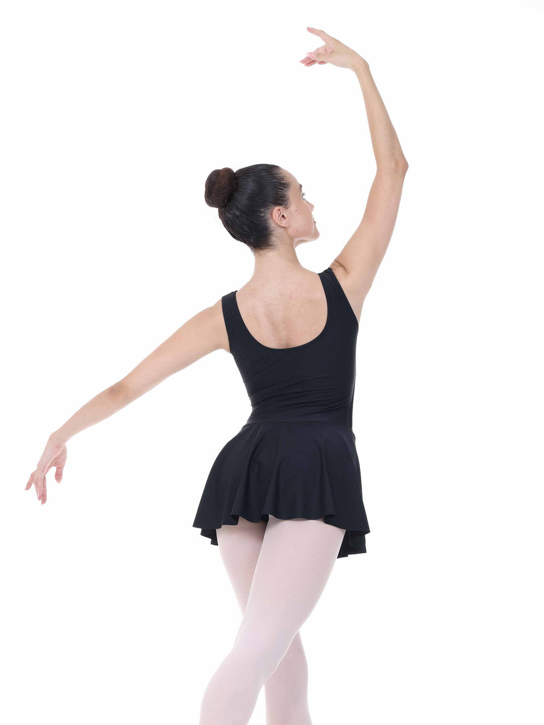 Vue of dos d’a dress blacke of ballet – design elegant and tombé flowing.