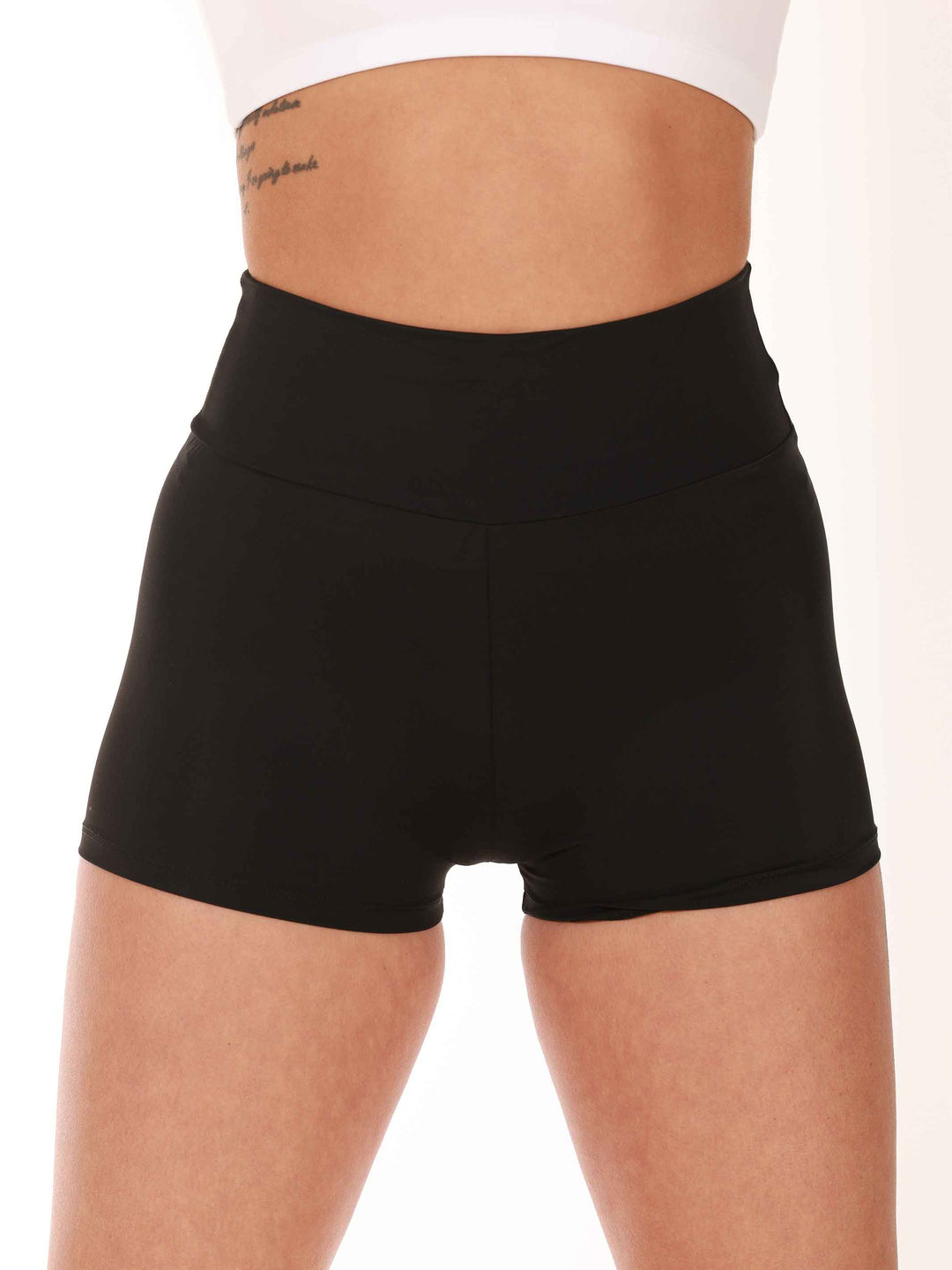 Short taille haute de danse et yoga pour femme, avec large ceinture de 8 cm pour un maintien optimal, couleur noire - vue de face